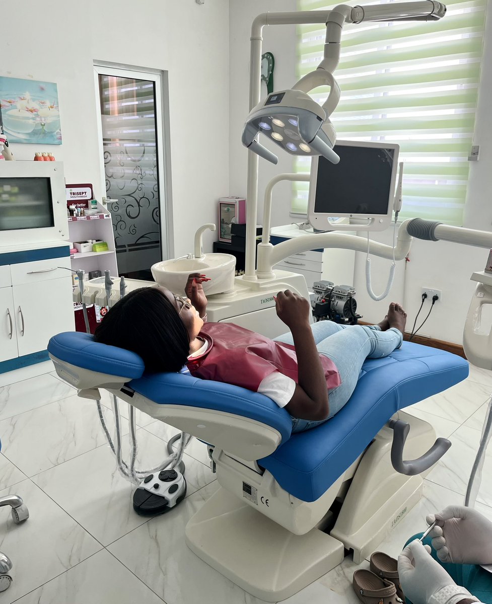 OliviaTutu05's tweet photo. My first dental visit!!🦷🫣
P.S one of my goals for 2024 is to live health and part of that is making hospital visits for check ups a regular routine in my life🥰🤞🏾
#healthybabe
#softblackgirl 💕 https://t.co/ykXqBXUUf0