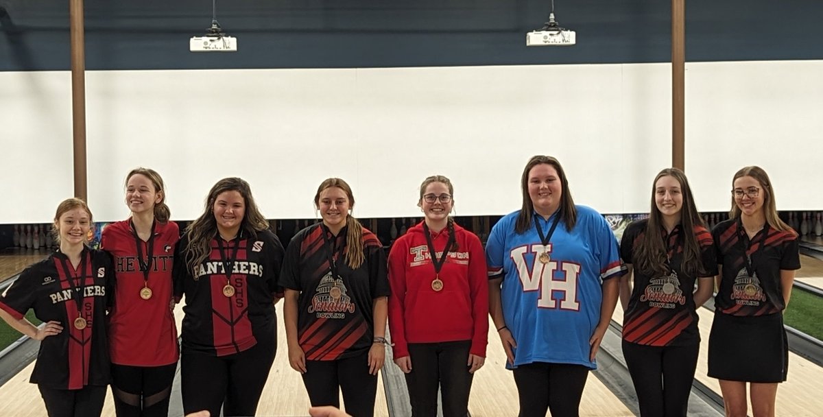 Sparkman Bowling was well represented today in the Southside Panther Classic. Natalie Alsup finished first for the varsity girls division. Jenna Webber was second. And Taylor Enfinger was fourth.
<a href="/SHSSenators/">Sparkman High School</a> <a href="/SparkmanAD/">Sparkman Athletics</a> <a href="/AHSAAUpdates/">AHSAA</a>