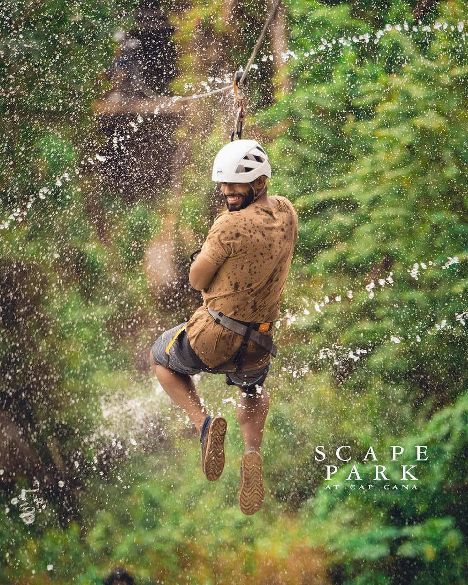 Eleva tu espíritu aventurero con el zipline y vive una  experiencia que combina la emoción de la velocidad con la belleza de la naturaleza. 🏞️💨

#ScapePark #CapCana #RepublicaDominicana #Aventuras