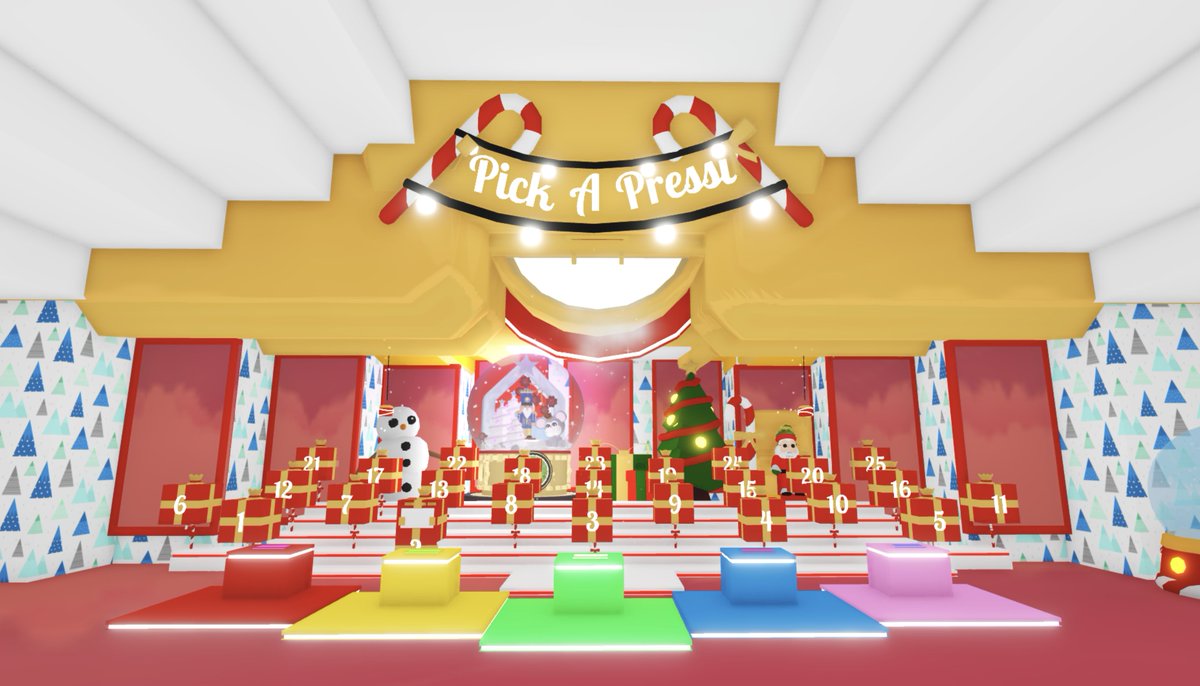 _GoriClub_'s tweet photo. A Christmas Themed Pick A Case for my Gori Games in Adopt Me on Roblox. My friends @Mimilameow and MaddieBuilds helped me build the stage. My friend Sakura helped with the title of the game and I am calling this design Pick A Pressi! We will be hosting games through December. https://t.co/Umqtv9eAO6