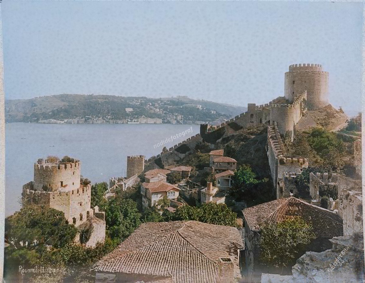 Rumeli Hisarı Kaleiçi, 1880
📷 Guillaume Berggren