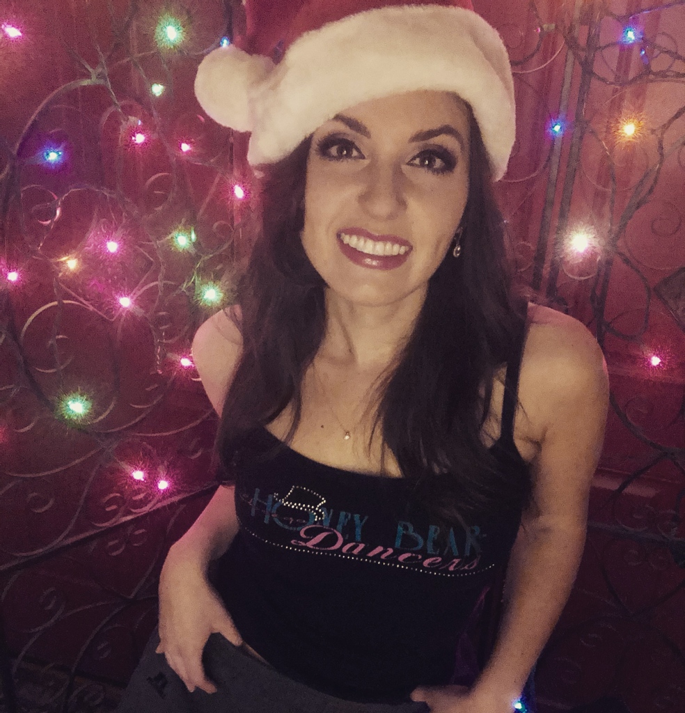 amanda_copy's tweet photo. It's time for #holidaypromo! Make this quarter your most profitable yet! Contact me to get going -- quickly -- on your #holidaymarketing. I'll help you get more #holidaysales and grow #brandawareness!
.
.
.
#copywriter #hireawriter #freelancecopywriter #marketingwriter https://t.co/tCsvWbFCdE