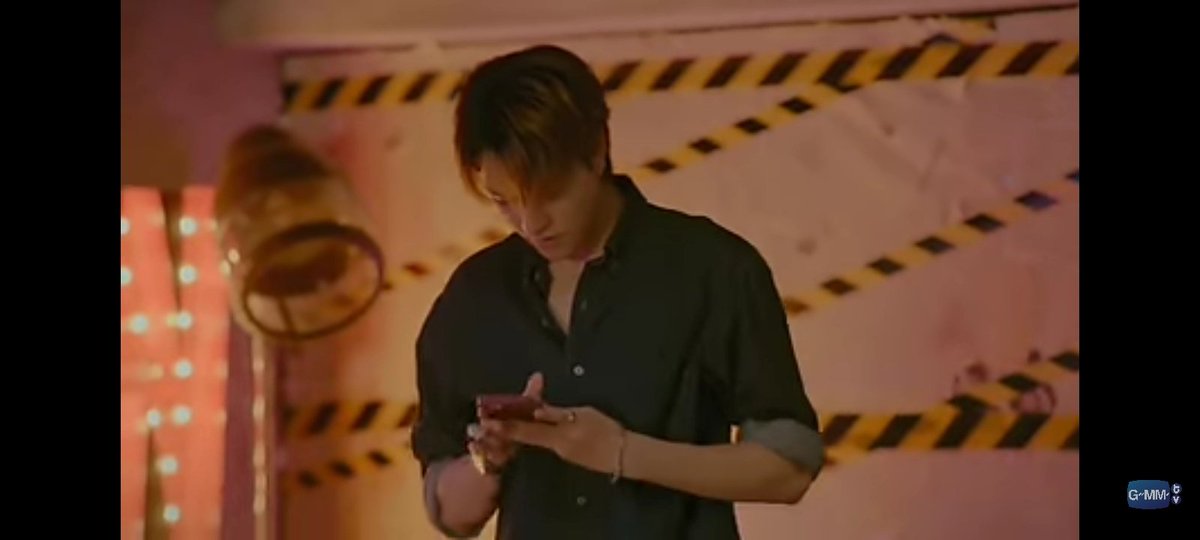 B12TMC's tweet photo. #WednesdayClubEP10 #ohmpawat #GMMTV #WednesdayClub
#pipoy
#satangks #hirunkit_ #phuwintang
OhmWCEP10
dangerous approachingโ ๏ธ๐ฅ https://t.co/iuQm7G3mJP