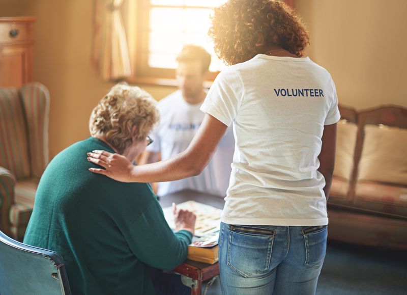 ThinkAnew1's tweet photo. It's #InternationalVolunteerDay and we're honoring the hearts and hands that bring joy to long-term care facilities. ๐ If you haven't yet, dive into our 'Giving Back with Grace' blog to see how you can volunteer & impact lives. #ThinkAnew #thinkanewcares https://t.co/cKZcOWLK1x https://t.co/1JVYkAeAf8
