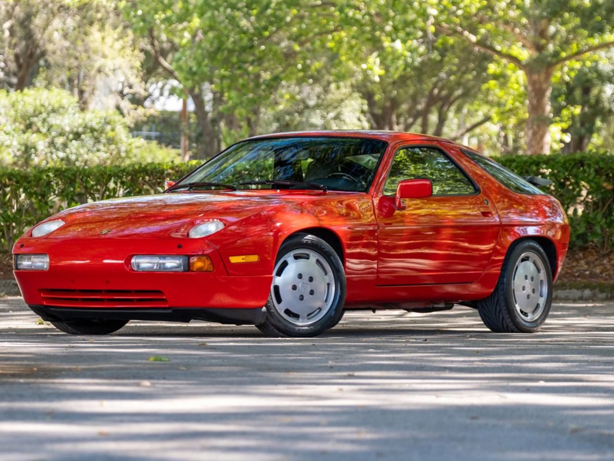 StuttgartStudio's tweet photo. Gorgeous Guards Red 1987 Porsche 928S4 Coupe. Went with the MOTIF option on this one to age it perfectly for the period.  #windowsticker #monroney #guardsred #928s4 #frontengine #germany #thereisnosubstitute #autobahn #shark https://t.co/pKroVn0z6U