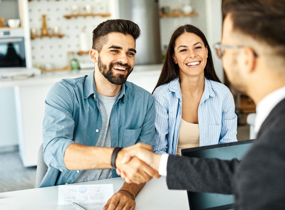 RealtyBit's tweet photo. Looking To Borrow Even More For A House? Mortgage Loan Limits Are About To Increase In 2024 https://t.co/hk56yMGZCI https://t.co/Y8oc9yqRZI