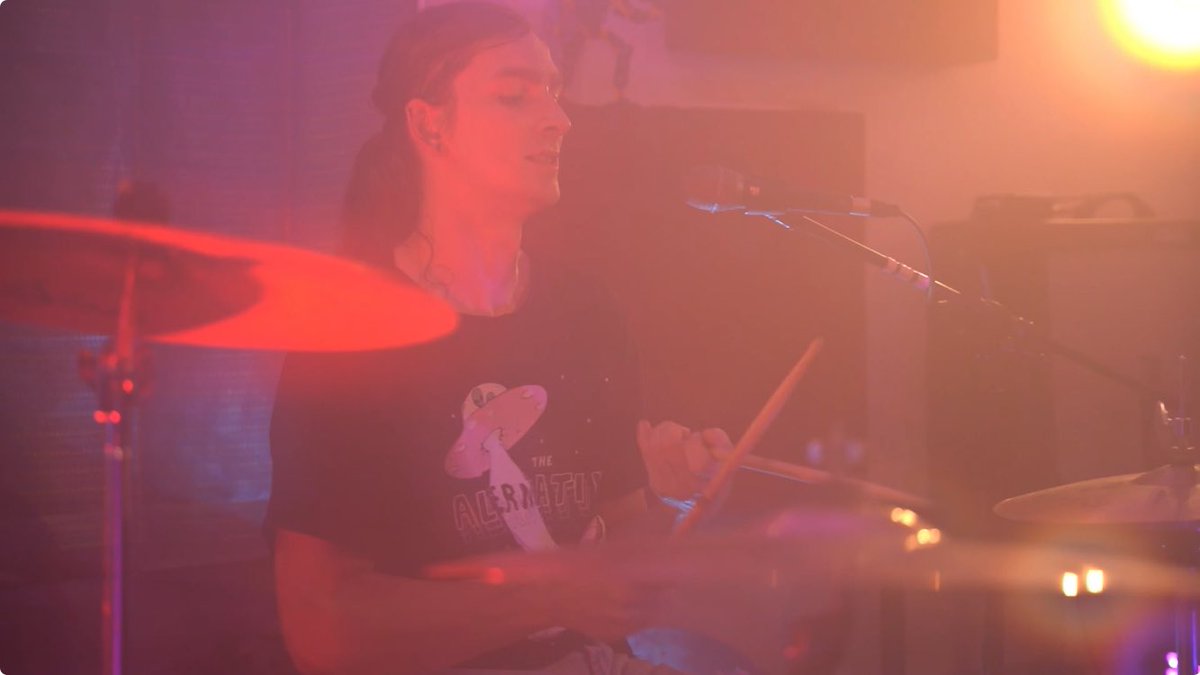 tommiefromband's tweet photo. no place like home music video out now via @chillwavve youtube channel.  check it out and share with your friends pretty please :) 

https://t.co/ZkzOM8aBjC https://t.co/w9uUvfrTBP