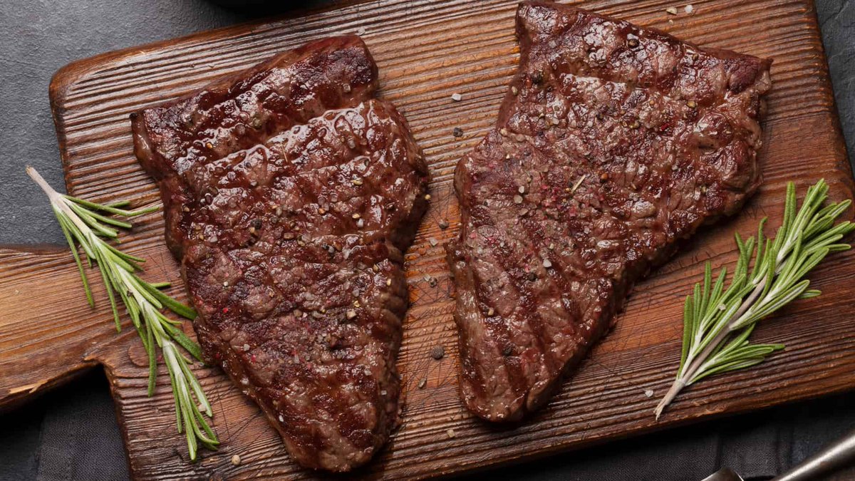 Carnivore_Snax's tweet photo. If you even slightly suspect these anti-nutrients are having a negative impact on your health &amp; wellness

Cut them out

Opt for foods with high nutrient density &amp; low toxicity such as red meat, fats, and animal products

You deserve to be filled to the brim with health &amp; vitality https://t.co/bZ9OQXAwIn