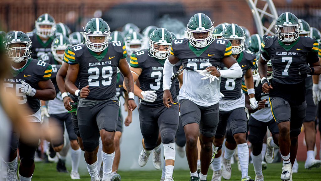 LaAngelo “LoLo” Bell tweet media