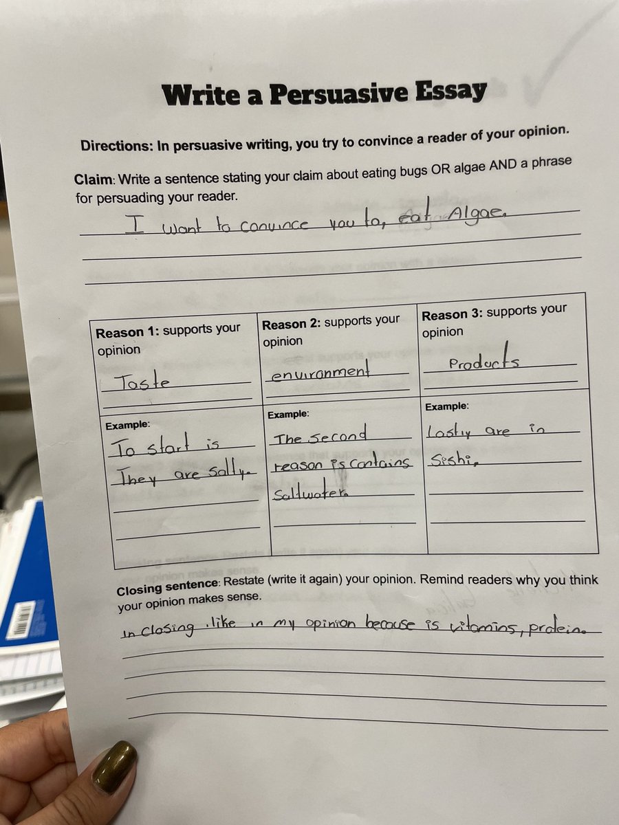 emilyfranESL's tweet photo. Opinion paragraph ====> Persuasive essay

Multilingual anchor charts &amp; graphic organizers are a great scaffold to take an opinion paragraph into a PERSUASIVE ESSAY 🤩✍🏽📝🔥

#Newcomers trying to persuade readers to eat bugs or algae 🦗 https://t.co/Y9KaUllYJO