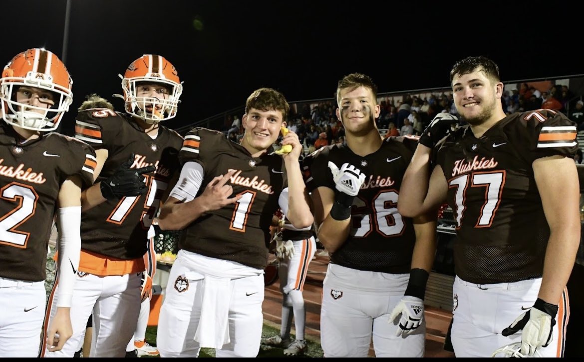 Colton Gumino (@cjguminoqb) on Twitter photo Honored to be 7A All-conference and Cook County all area! Wouldn't be possible without great coaches and a great Oline! <a href="/Hersey_Football/">Hersey Football</a> <a href="/TomLoy247/">Tom Loy</a> <a href="/TNTignite/">TNT Ignite</a> <a href="/LemmingReport/">Tom Lemming</a> <a href="/EDGYTIM/">Timothy “EDGYTIM” OHalloran</a> @Rivals_Clint <a href="/MikeTSinger/">Mike Singer</a> <a href="/QBHitList/">QBHitList.com</a> <a href="/AllenTrieu/">Allen Trieu</a> @HSFBscout <a href="/ToledoQBs/">Robert Weiner</a> <a href="/artursitkowski4/">Artur Sitkowski</a> Honored to be 7A All-conference and Cook County all area! Wouldn't be possible without great coaches and a great Oline! <a href="/Hersey_Football/">Hersey Football</a> <a href="/TomLoy247/">Tom Loy</a> <a href="/TNTignite/">TNT Ignite</a> <a href="/LemmingReport/">Tom Lemming</a> <a href="/EDGYTIM/">Timothy “EDGYTIM” OHalloran</a> @Rivals_Clint <a href="/MikeTSinger/">Mike Singer</a> <a href="/QBHitList/">QBHitList.com</a> <a href="/AllenTrieu/">Allen Trieu</a> @HSFBscout <a href="/ToledoQBs/">Robert Weiner</a> <a href="/artursitkowski4/">Artur Sitkowski</a>