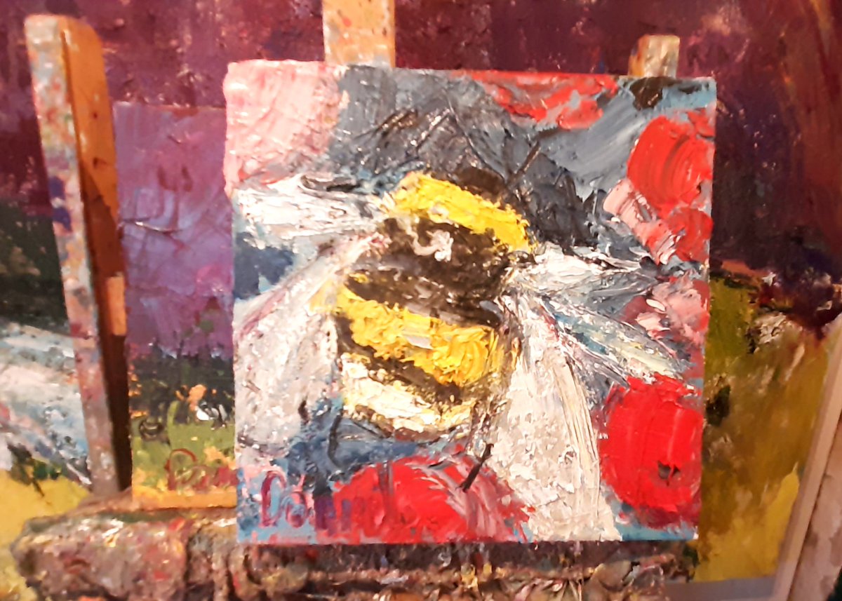 Fresh off the easel ! My happy Bee. I started painting bee's during lockdown to remind me to #Beepositive It works too. I look at my happy textured bumble bee and I feel better 💕 DeborahDonnelly.com #beekeeping, #beehappy, #beerstagram