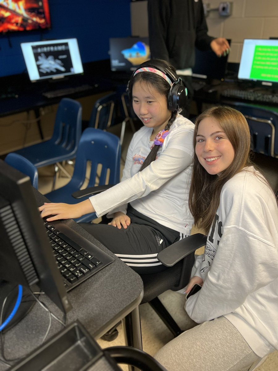 8th year of CompSci/CBI Holiday Game Day! What a great day, Dr. Schenk’s students code games and we test them. Great inclusive activity! #WeAre #WhoLearnsMore? <a href="/FCS_JCHS/">Johns Creek High</a> <a href="/FCS_SEC/">FCS SEC</a> @LeadGladiator <a href="/Steve_Sweigart/">Steve Sweigart,Ed.D</a>