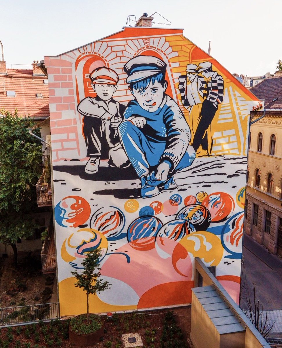 Art by Hungarian Színes Város in Szeged, Hungary (2023) #szinesvaros #lamolinastreetart | photo via artist mysl .nl/RyFZ