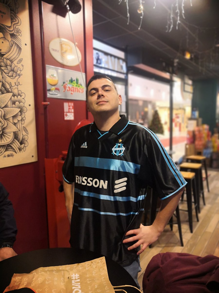 BPocholle's tweet photo. @DelporteLouis fin heureux.
Merci @AntoineRosanero pour le maillot tu régales comme dhab 😍 https://t.co/ct1Jb9Pg9o