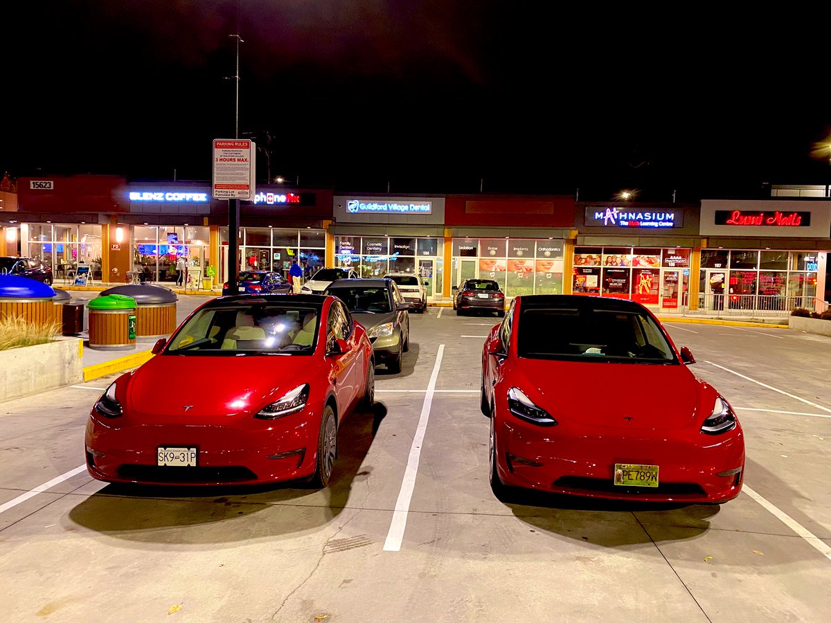 Tesla Girl 🇨🇦 tweet media