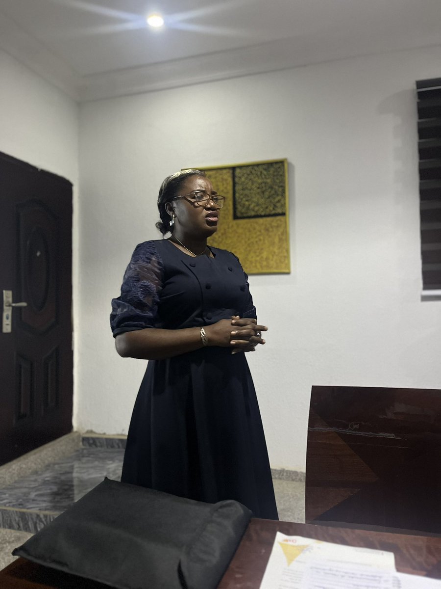 ppimuodsg's tweet photo. 😁We express gratitude to our esteemed guest, Mrs. E. R. Ogunmoniwo, Director of Finance &amp; Administration at the Ministry of Information and Orientation, for generously dedicating her time to impart valuable knowledge. #PPIMUTraining #Team #Knowledge https://t.co/5ACYGJfoNU