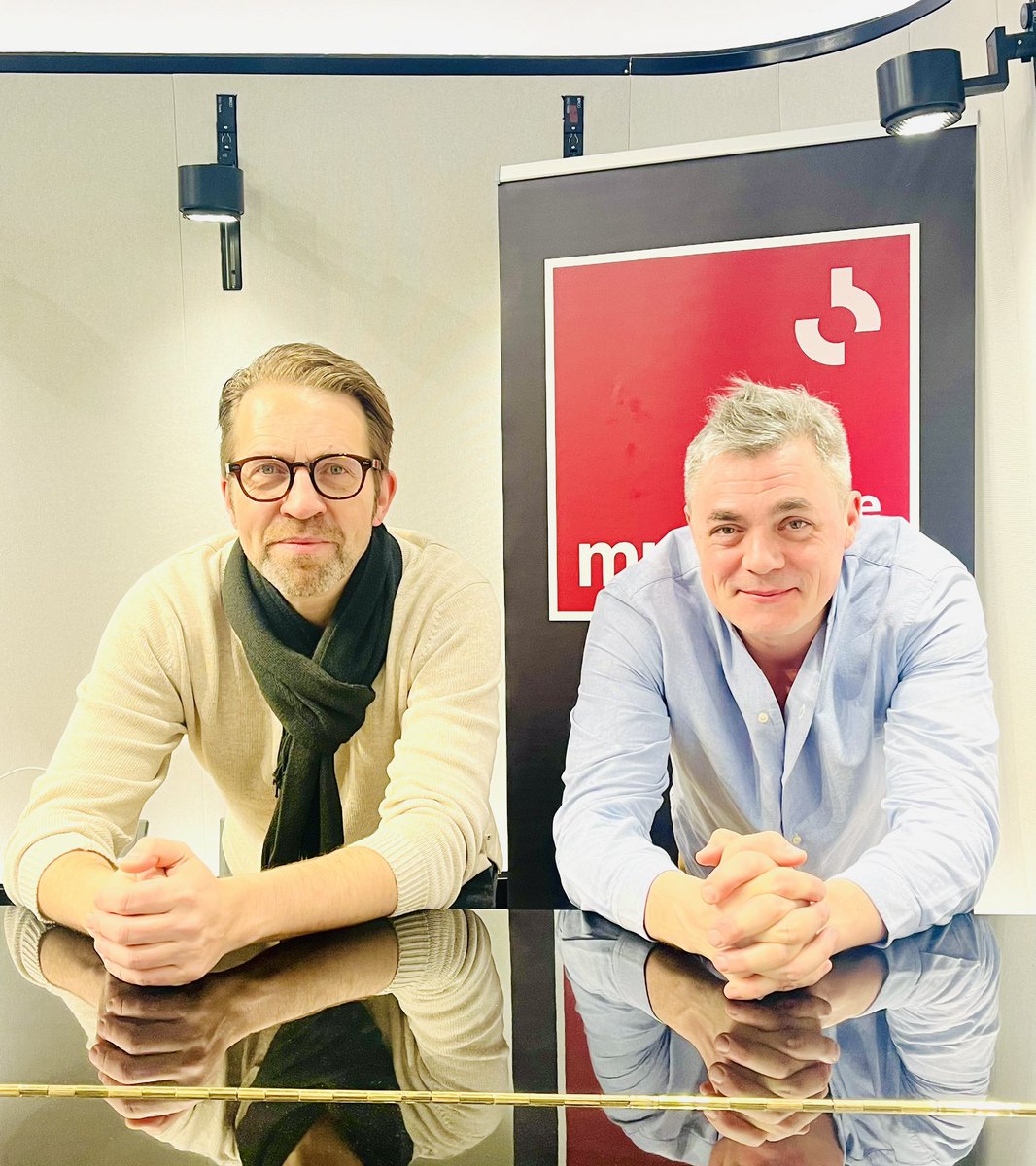 C’etait ce matin, le grand Leif Ove Andsnes était l’invité de @jburbain dans #MusiqueMatin !🥰 ITW en réécoute ici 👉 radiofrance.fr/francemusique/…