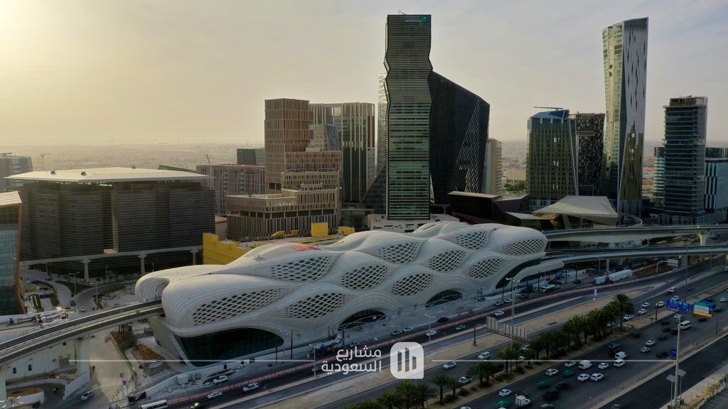 SaudiProject's tweet photo. الهيئة الملكية لمدينة الرياض تعلن عن فرص استثمارية في المنافذ التجارية بمشروع الملك عبدالعزيز للنقل العام الذي يشمل قطار الرياض وحافلات الرياض، وتدعو الشركات المختصة في مجال إدارة منافذ البيع بالتجزئة لحضور عرض تعريفي لاستكشاف الفرص

للتفاصيل:
https://t.co/RNJEY76Xfe https://t.co/G1jMhtY6ZS