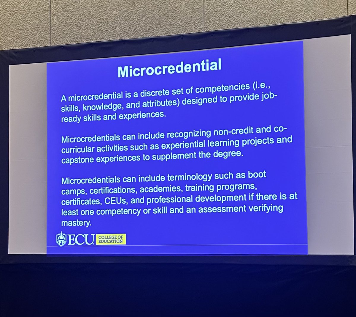 Learning more about the development of microcredentials this afternoon! #learnfwd23 @mrslamon