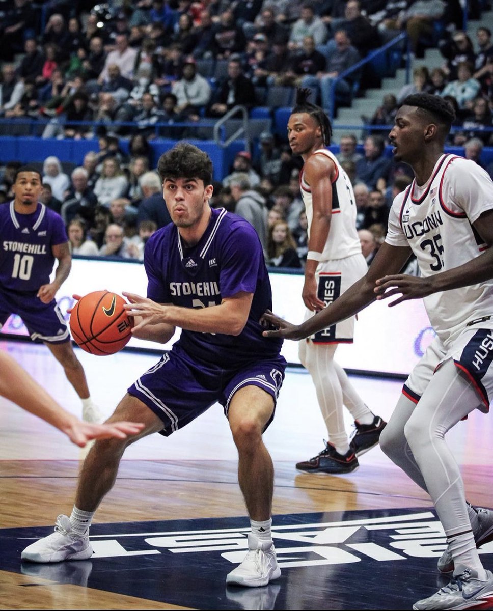 Grateful to receive an offer from Stonehill College! Thank you to Coach Langhurst, Coach Kraus and the rest of the coaching staff for this opportunity!