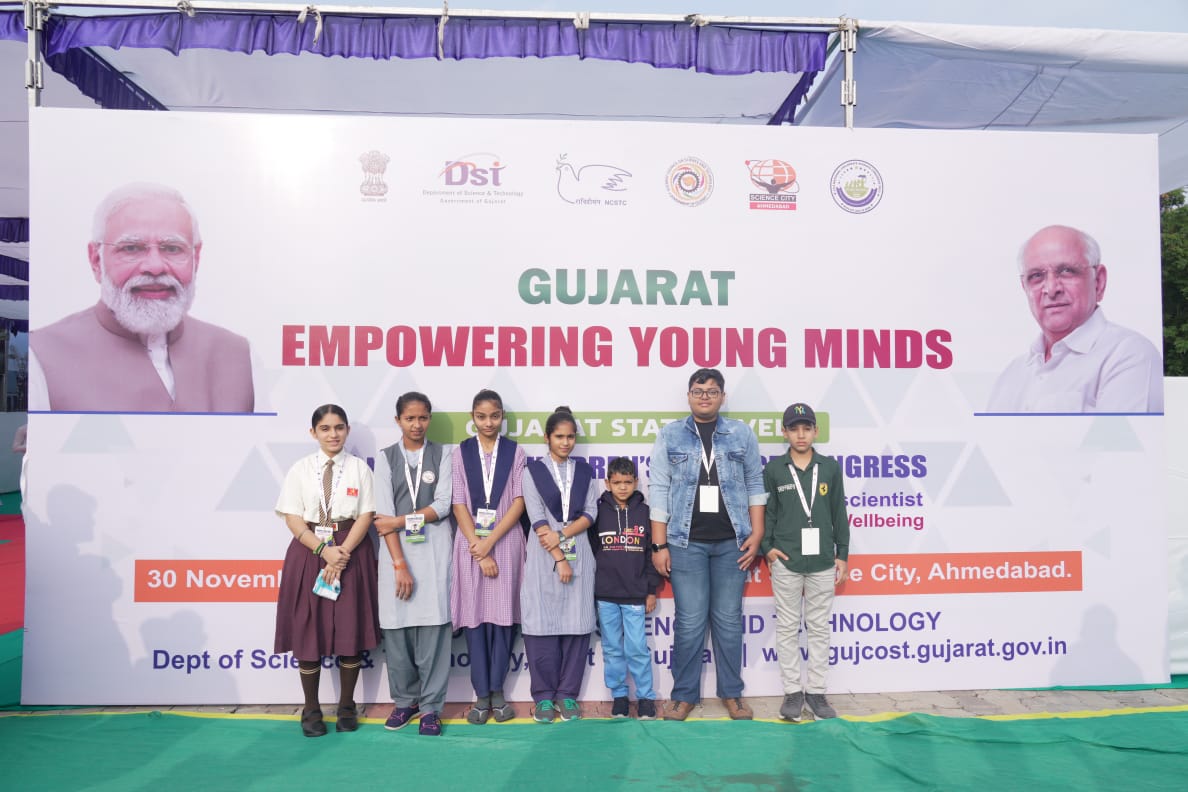 InfoGujcost's tweet image. Congrats to brilliant minds of Gujarat State NCSC2023!

With 2.5 lakh students participating, #GirSomnath District shines with 9160 students presenting 170 projects at District CSC

#GUJCOST thanks 20 child scientists who have selected and presented their projects @GujScienceCity