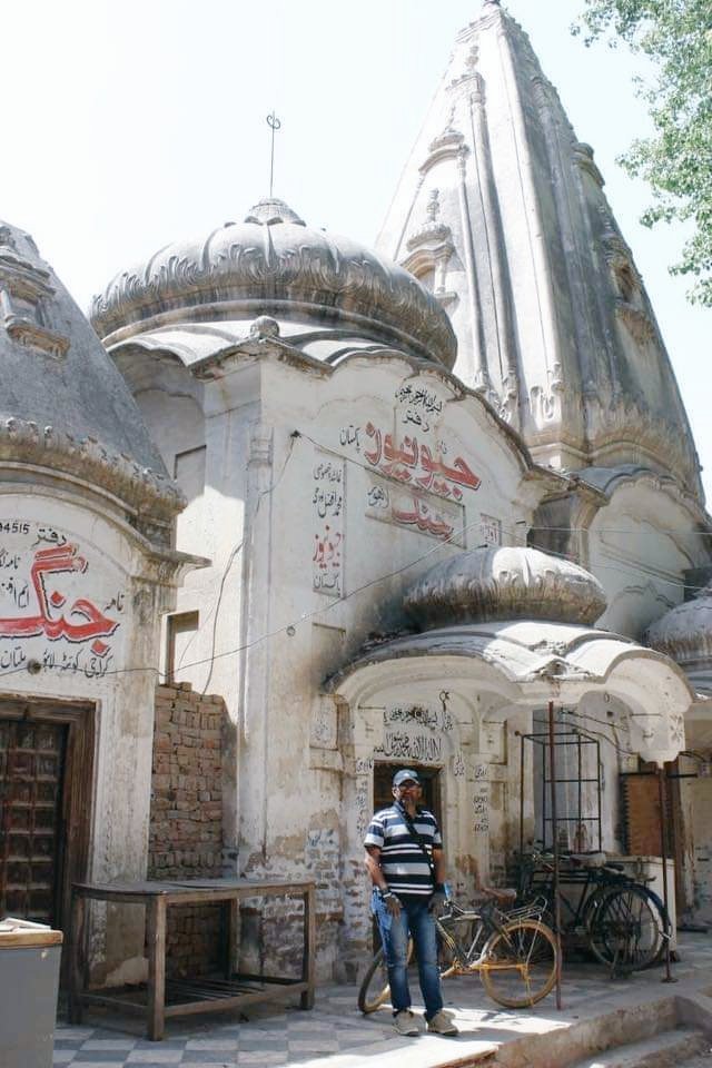 WokePandemic's tweet photo. Pakistan converts Hindu Temple as Toilet

World does not see such things https://t.co/gavlmgum1a