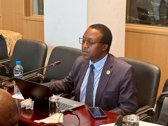 AUC_PAPS's tweet photo. Experiences from Implementing Organizations on the status of implementation of #ERM processes on #SAMIM; #CTSAMVM; #Mali; #Burkina_Faso ; #Sudan . Participants assessed progress, challenges &amp; recommendations; mapped out the way forward for future interventions. (7/7) https://t.co/fMWwjB1HKj