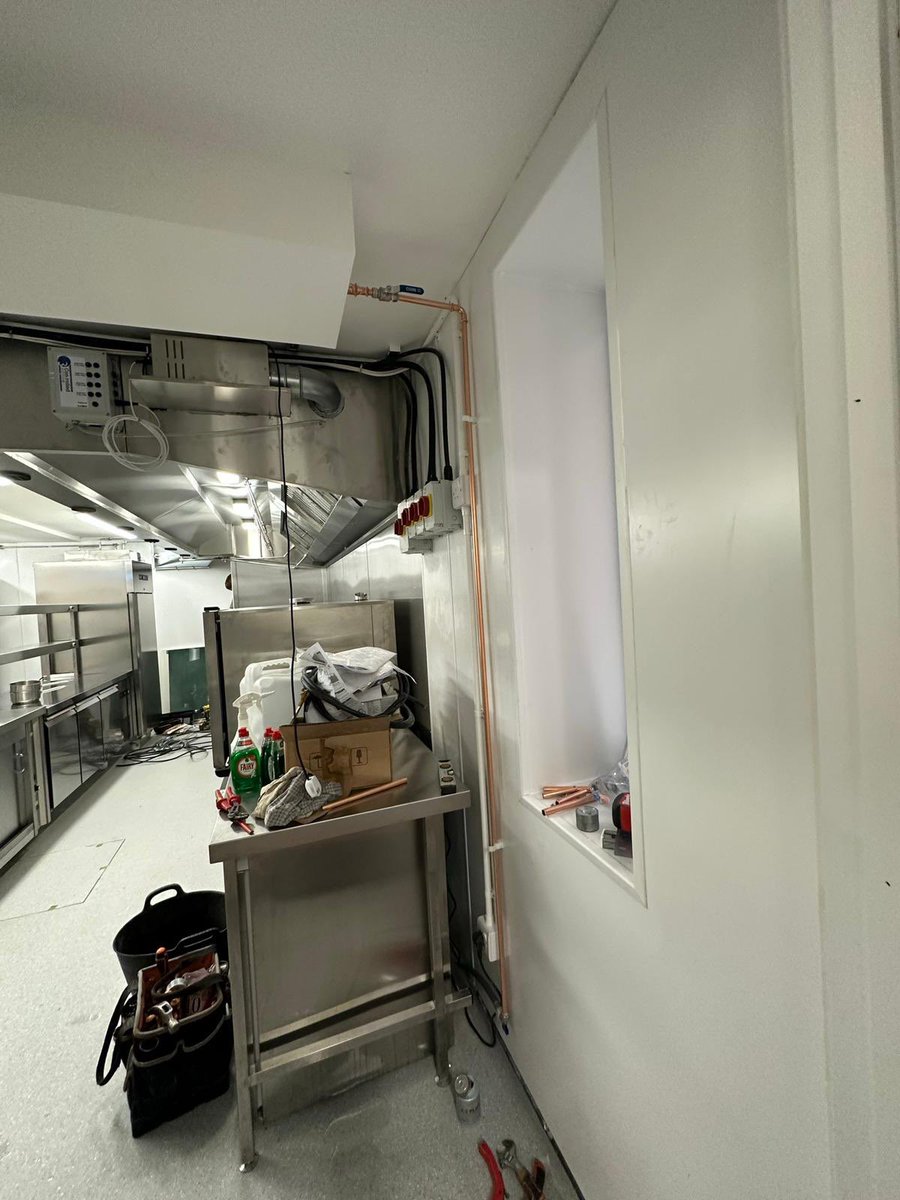 DruggittHarding's tweet photo. Some photos of a restaurant fit out we did recently at 👩🏻‍🍳 Chef’s Table 👨🏻‍🍳 in the picturesque City of Chester 
Designed and Installed by D&amp;H ✍️
We completed the installation of domestic services, above ground drainage, sanitaryware, boosted cold water, storage tank &amp; two cylinders https://t.co/gTxpLtUqVe