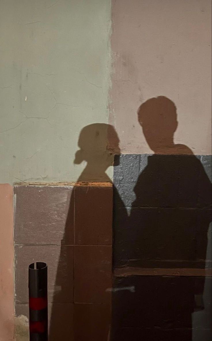 "Tutunmaya değer olan, sana tutunup bırakmayacak olandır."

Rupi Kaur / Süt ve Bal