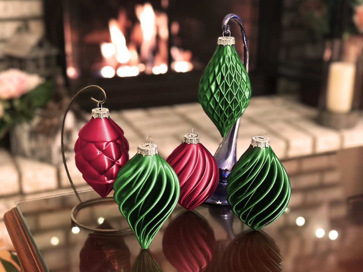 I designed 6 new 3D printable Christmas Tree Ornaments for 2023! They're available for free download on <a href="/printablescom/">Printables.com</a> along with my 6 Ornaments from last year! If you print any, feel free to tag me!

printables.com/model/669876-c…