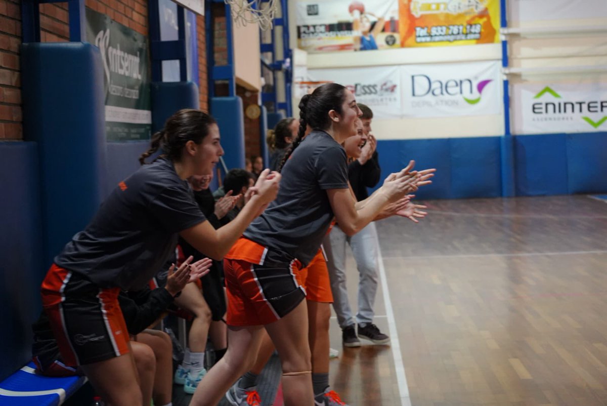 safaclaror's tweet photo. RESULTATS | 🏆 1a. Territorial Sènior Femení
@BasquetCornella 4️⃣9️⃣
#SenBFem 5️⃣4️⃣
💬 Encadenem una segona jornada creixent com a equip i, novament, aconseguim una victòria de mèrit.
#SafaClaror | #ForçaSafa https://t.co/FgC0vsz2NJ
