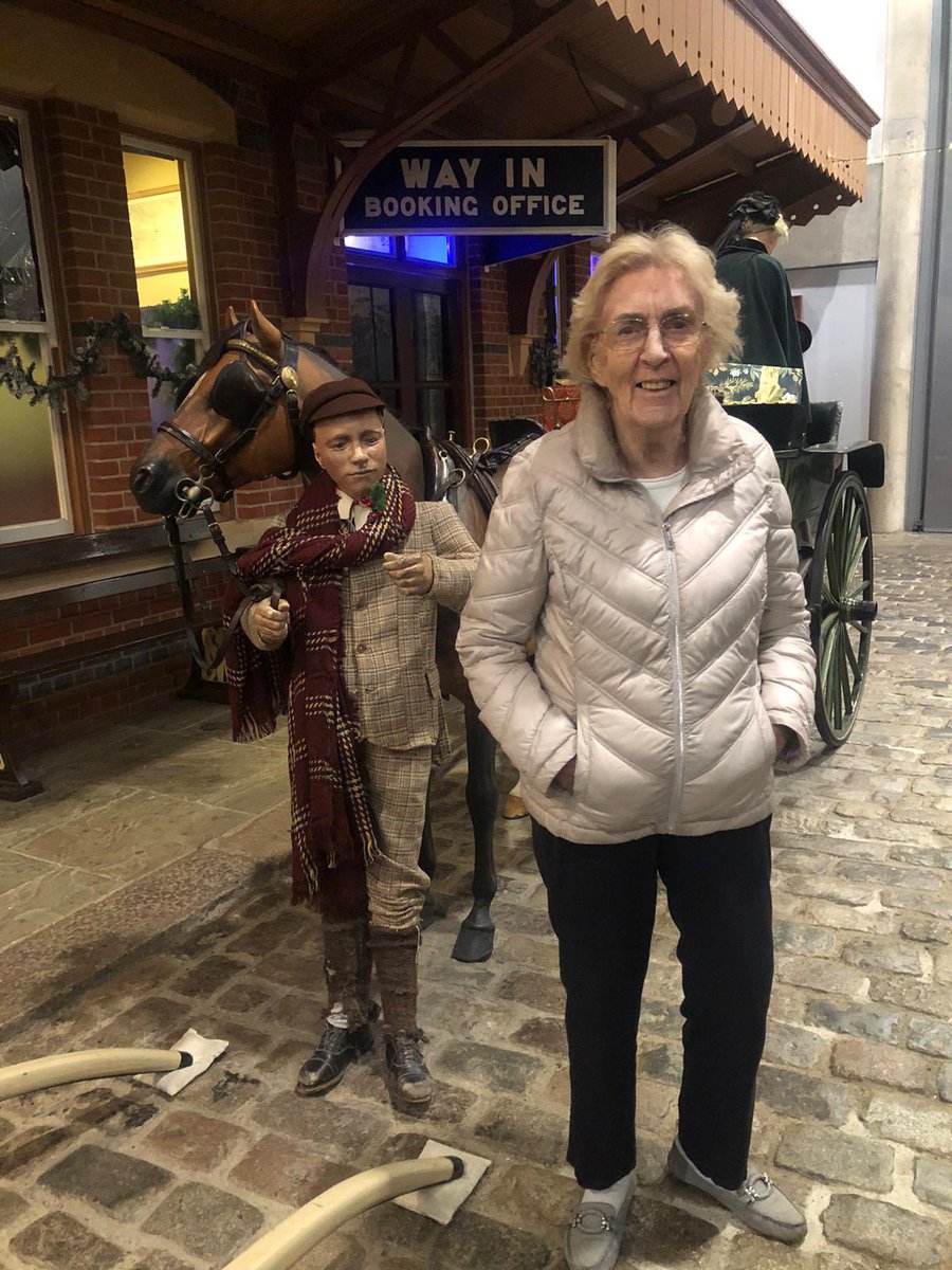 West Hall care home in West Byfleet Anchor