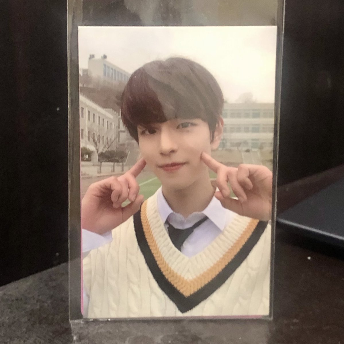 daengiecart's tweet photo. wts lfb ph ww help rt!

seungmin go live limited photocard

— ₱1000, set with changbin maxident starriver pc
— onhand, not for sensitive buyers
— will send condi via drive thru dm
— PAYO
— dm to claim
— intl buyer w ph address ☑️

t. stray kids skz gl lim pc https://t.co/Td6QxB23Ro