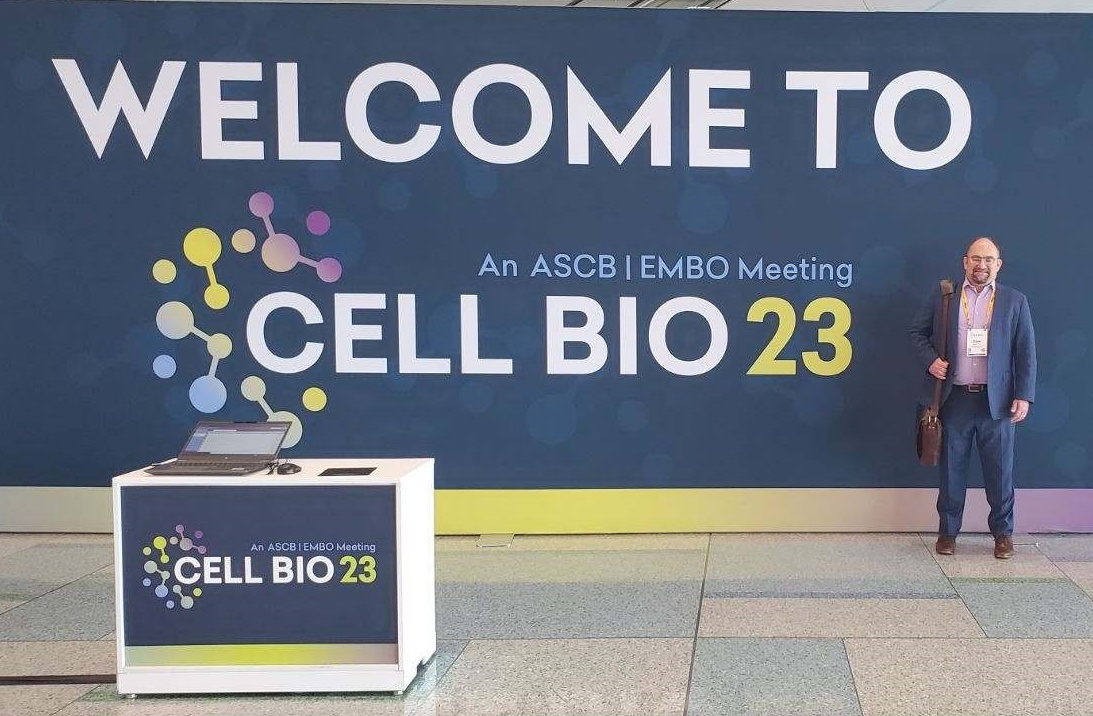 bioAffinity's tweet photo. Thank you to Dr. David Elzi, #bioAffinity VP of #research , for his participation in Cell Bio 23 this week.  Dr. Elzi led a roundtable for students, post-docs &amp; research scientists interested in transitioning from academia into biotech. #cypathlung #research #biotech #lungcancer https://t.co/cokcehbKKr
