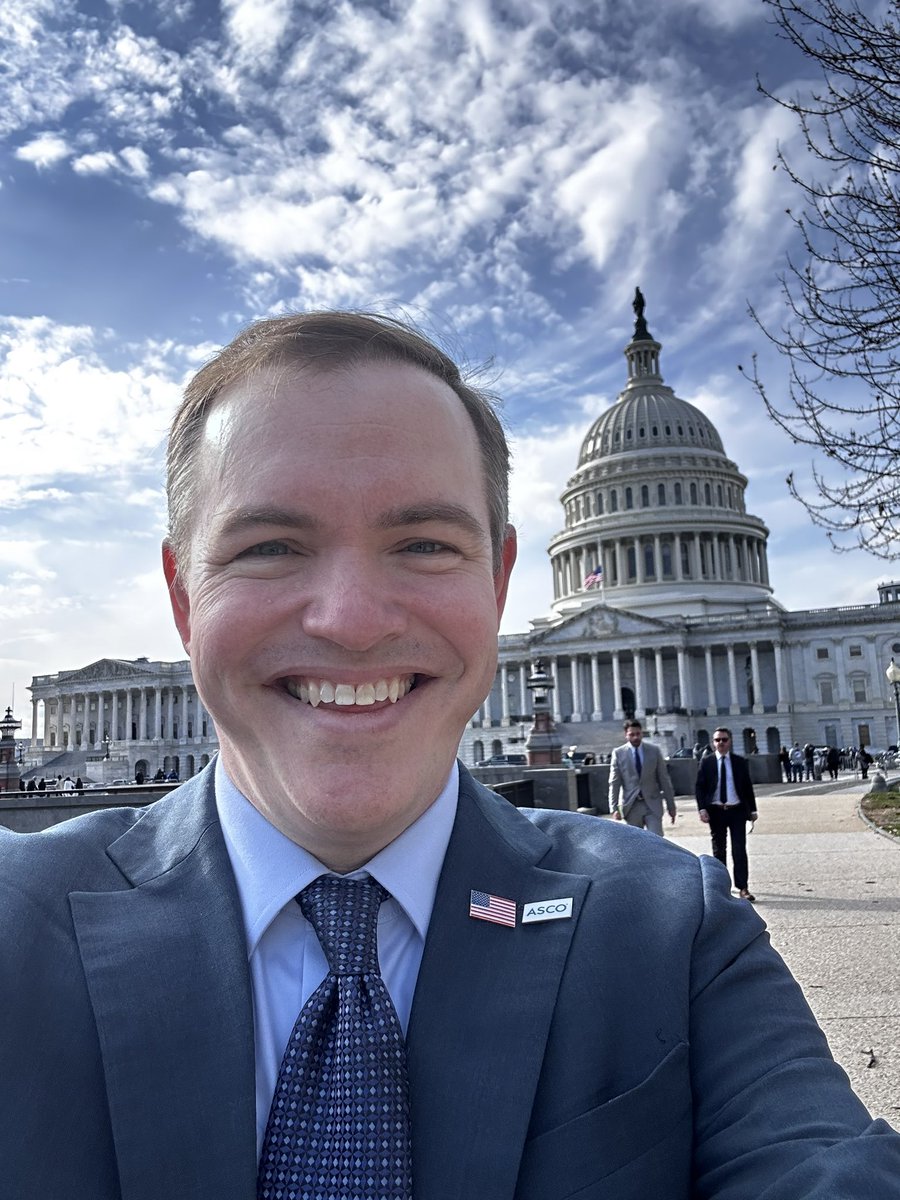 Lymphoma_Doc's tweet photo. Thank you @RonWyden &amp; @MikeCrapo and @SenateFinance 
for the important hearing today on drug shortages. On behalf of @ASCO, I testified “we have life saving drugs, and life threatening shortages” https://t.co/LKZsOSKoxs