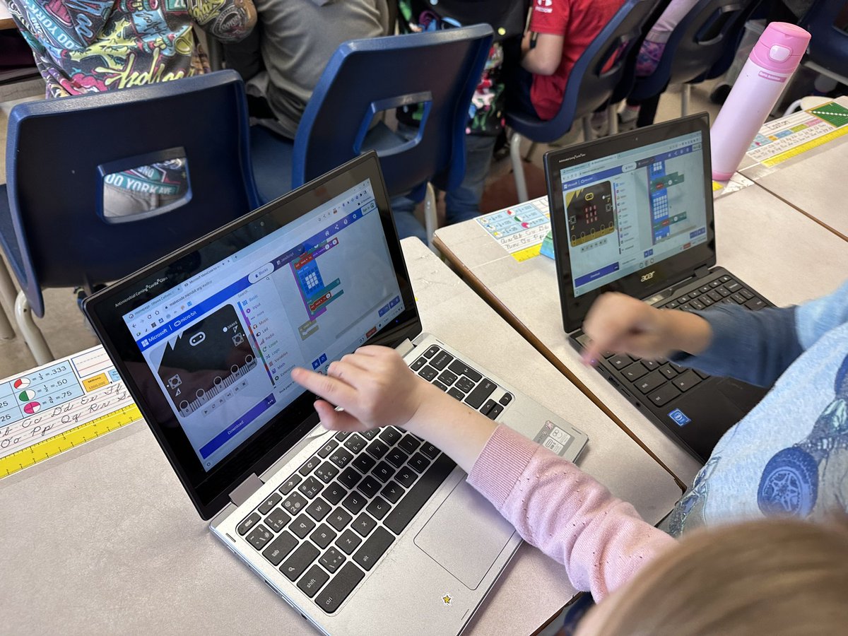 YKrawiecki's tweet image. Thx for having me join your 2/3 leaders sharing their coding skills with the Gr fours! Loved persevering and debugging code! @MissHodgins1 @StStephenOCSB #ocsbCodes #csedweek