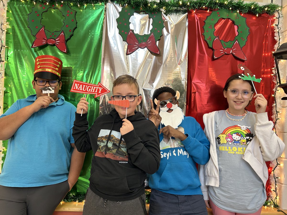 MrsBreenClass's tweet image. An Italian Christmas coming soon to the Italian Language and Culture school near you!!