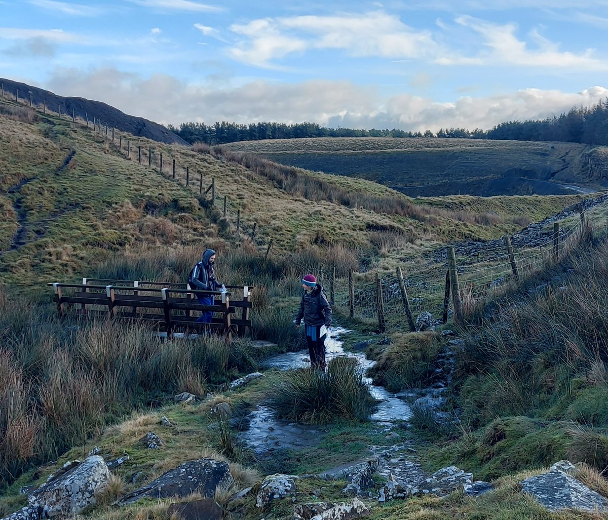 Great walking & navigation day with #peakconnections group today. Our well established model of outdoor practitioners alongside therapists is proven to be very successful. Thanks @Ginnyallende for co leading @KeepBoltonMovin' #TNLCommunityFund @TNLComFund @BeeNetwork