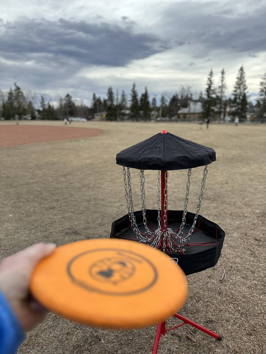 Disc golf on a +13 December day…alright ☀️☃️
