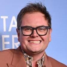 TBYPHawk's tweet image. Bit of a mixed bag but here we go. 

Not sure any are still relevant since I grew my hair though. 

Quote tweet with celebrities you’ve been told you look like!