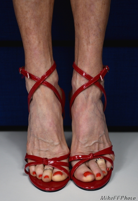 MikeFFPhoto's tweet photo. #REDSANDALS collection.
Delicious #MATUREFEET #MATURESOLES #YUMMYTOES of gorgeous #FOOTFETISH model.
model: Elle 60 y/o https://t.co/qxVe4gngNz