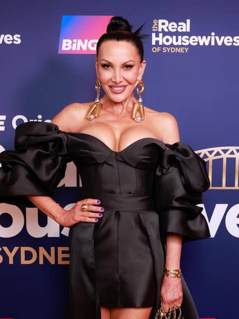 chrisjamesyoung's tweet image. There’s nobody doing it like Caroline and Terry. 10/10 perfect housewives. #RHOS