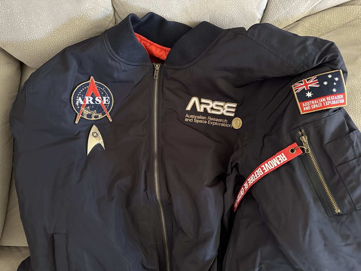 So proud to represent my nation as we reach for the unknown darkness

#AustralianResearchSpaceExploration