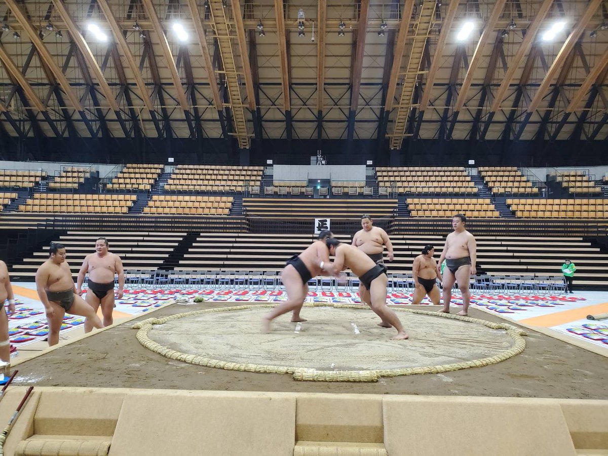 冬巡業 #大分場所 ＞ 本日は大分県大分市で巡業が行われています 