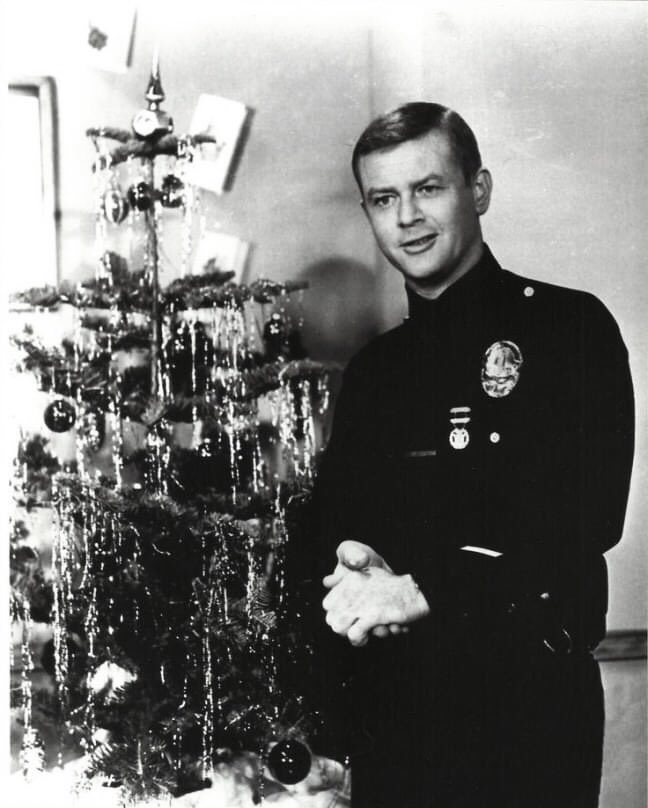bkontheair's tweet image. #Adam12 🚨 #christmas 🎄📺 #MartinMilner @GoldenRageofTV1