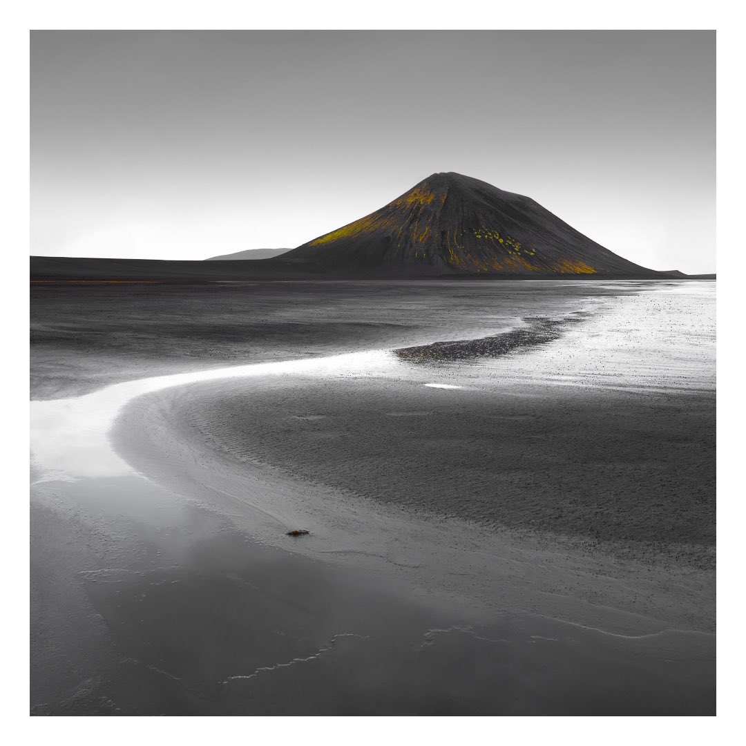 Sharing new work…Let me know if you see it 🧡
New Horizon, 2023