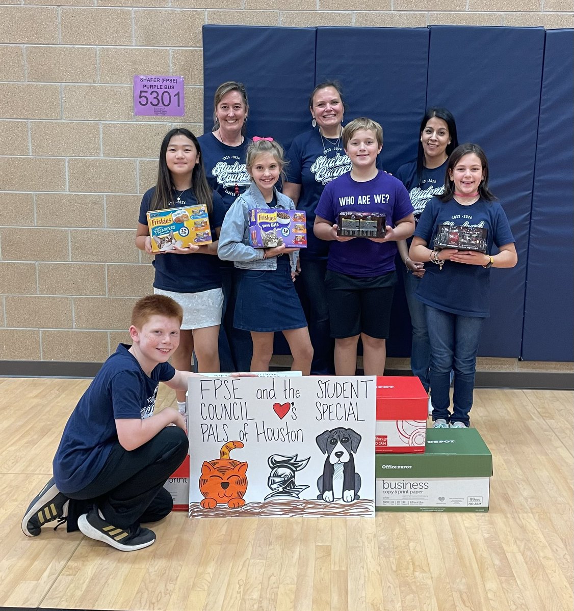SStokes2015's tweet photo. FPSE Student Council  hosted a friendly competition and collected canned dog and cat food for @SpecialPals for our Fall Community Service project. In the end, all our furry friends won. Way to go Silver Knights!!! 6 houses, but 1 FAMILY @ShaferTweets https://t.co/17zC0sLRmg