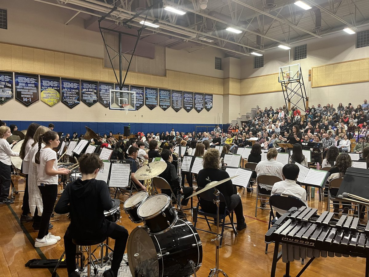 HurleyMiddle's tweet photo. 7th Grade Band! Winter Concert! @MrsDanielsHMS https://t.co/VPG9lD4gRi