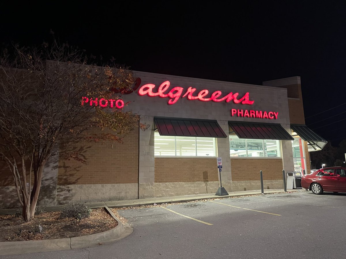 rlwklein's tweet photo. @Walgreens Y’all can do better than this. Do you not have standards? Signage lights have been out for months. @CityLittleRock https://t.co/u4MfITAM5D